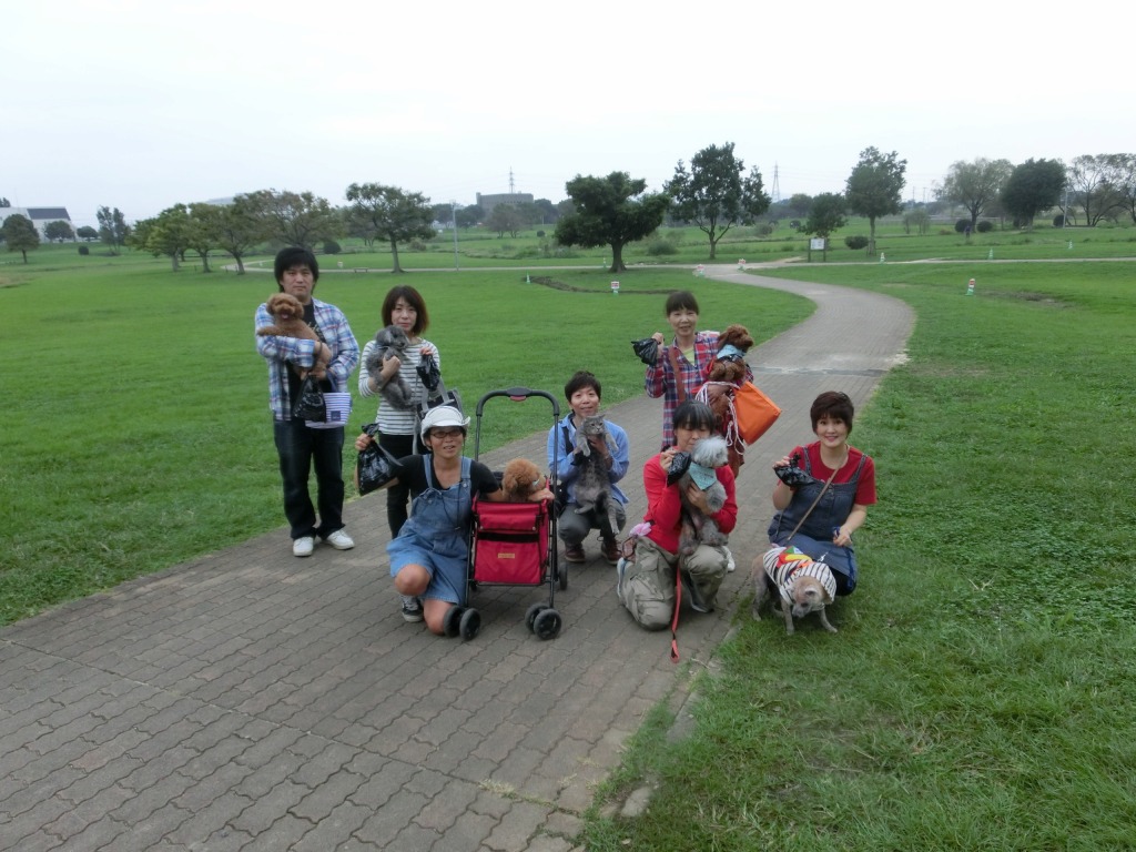10月の江津湖ワンワン見守り隊（愛称：えづワン隊）